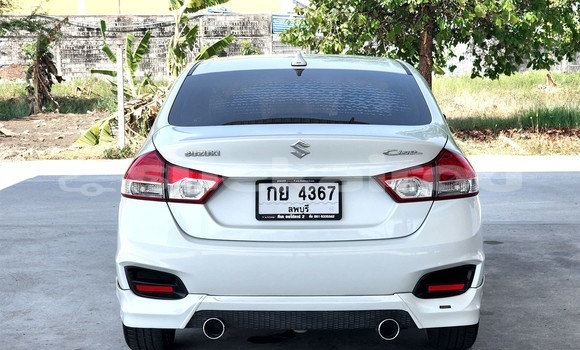 ซื้อ รถมือสอง Suzuki Ciaz ขาว รถยนต์ ใน %{เมือง} ใน นนทบุรี ซื้อ รถมือสอง Suzuki Ciaz ขาว รถยนต์ ใน %{เมือง} ใน นนทบุรี