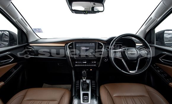 Buy Used Isuzu MU-X Black Car in Bangkok in Bangkok Buy Used Isuzu MU-X Black Car in Bangkok in Bangkok