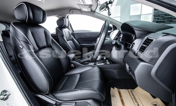 ซื้อ รถมือสอง Honda City ขาว รถยนต์ ใน %{เมือง} ใน นนทบุรี ซื้อ รถมือสอง Honda City ขาว รถยนต์ ใน %{เมือง} ใน นนทบุรี