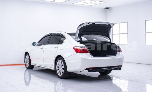 Buy Used Honda Accord White Car in Bangkok in Bangkok Buy Used Honda Accord White Car in Bangkok in Bangkok