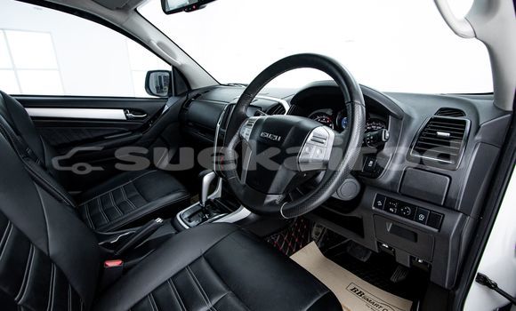 Buy Used Isuzu MU-X White Car in Bangkok in Bangkok Buy Used Isuzu MU-X White Car in Bangkok in Bangkok