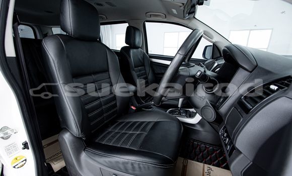 Buy Used Isuzu MU-X White Car in Bangkok in Bangkok Buy Used Isuzu MU-X White Car in Bangkok in Bangkok