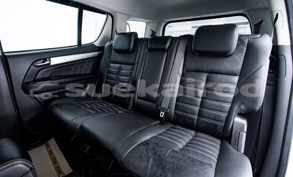 Buy Used Isuzu MU-X White Car in Bangkok in Bangkok Buy Used Isuzu MU-X White Car in Bangkok in Bangkok