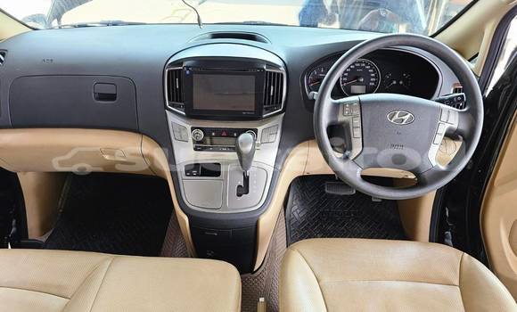 ซื้อ รถมือสอง Hyundai H1 สีดำ รถยนต์ ใน %{เมือง} ใน นนทบุรี ซื้อ รถมือสอง Hyundai H1 สีดำ รถยนต์ ใน %{เมือง} ใน นนทบุรี