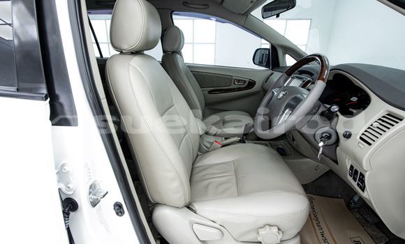 ซื้อ รถมือสอง Toyota Innova ขาว รถยนต์ ใน %{เมือง} ใน กรุงเทพมหานคร ซื้อ รถมือสอง Toyota Innova ขาว รถยนต์ ใน %{เมือง} ใน กรุงเทพมหานคร