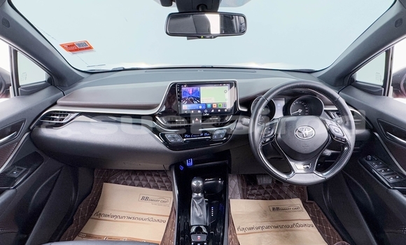 ซื้อ รถมือสอง Toyota C-HR สีแดง รถยนต์ ใน %{เมือง} ใน นนทบุรี ซื้อ รถมือสอง Toyota C-HR สีแดง รถยนต์ ใน %{เมือง} ใน นนทบุรี