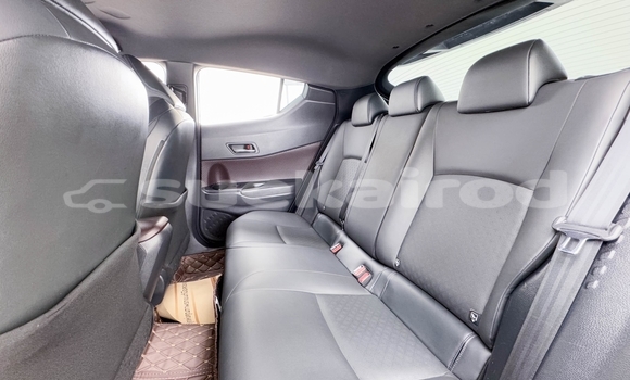 ซื้อ รถมือสอง Toyota C-HR สีแดง รถยนต์ ใน %{เมือง} ใน นนทบุรี ซื้อ รถมือสอง Toyota C-HR สีแดง รถยนต์ ใน %{เมือง} ใน นนทบุรี