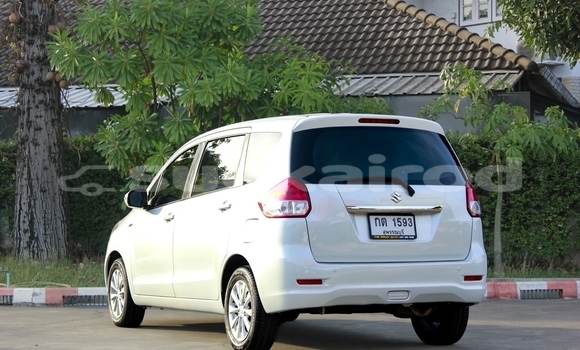 Buy Used Toyota Avanza White Car in Nonthaburi in Nonthaburi Buy Used Toyota Avanza White Car in Nonthaburi in Nonthaburi