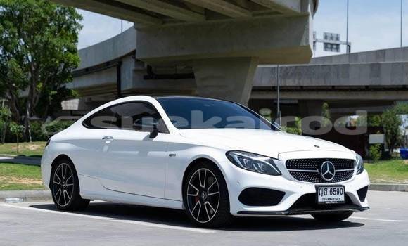 ซื้อ รถมือสอง Mercedes-Benz C-klasse ขาว รถยนต์ ใน %{เมือง} ใน นนทบุรี ซื้อ รถมือสอง Mercedes-Benz C-klasse ขาว รถยนต์ ใน %{เมือง} ใน นนทบุรี