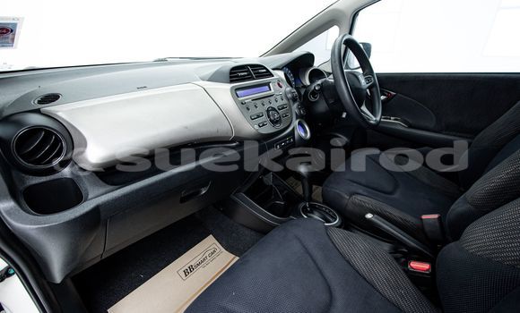 Buy Used Honda Jazz White Car in Bangkok in Bangkok Buy Used Honda Jazz White Car in Bangkok in Bangkok