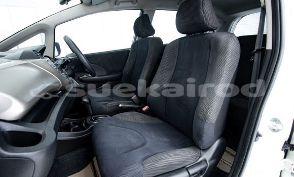 Buy Used Honda Jazz White Car in Bangkok in Bangkok Buy Used Honda Jazz White Car in Bangkok in Bangkok