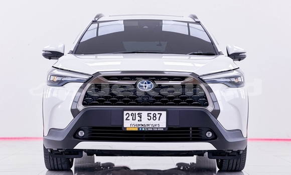 Buy Used Toyota Corolla Cross White Car in Nonthaburi in Nonthaburi Buy Used Toyota Corolla Cross White Car in Nonthaburi in Nonthaburi