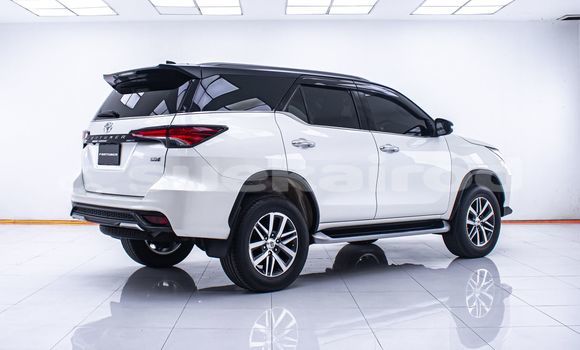ซื้อ รถมือสอง Toyota Fortuner ขาว รถยนต์ ใน %{เมือง} ใน กรุงเทพมหานคร ซื้อ รถมือสอง Toyota Fortuner ขาว รถยนต์ ใน %{เมือง} ใน กรุงเทพมหานคร
