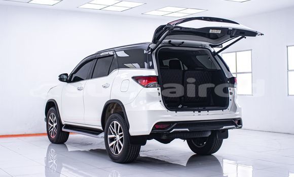 ซื้อ รถมือสอง Toyota Fortuner ขาว รถยนต์ ใน %{เมือง} ใน กรุงเทพมหานคร ซื้อ รถมือสอง Toyota Fortuner ขาว รถยนต์ ใน %{เมือง} ใน กรุงเทพมหานคร
