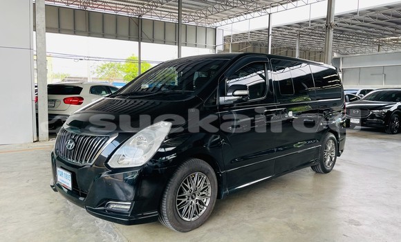 ซื้อ รถมือสอง Hyundai H1 สีดำ รถยนต์ ใน %{เมือง} ใน นนทบุรี