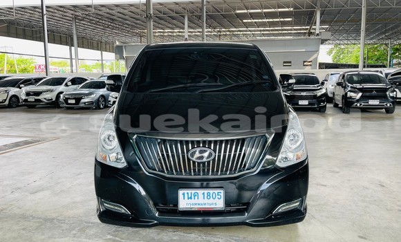 ซื้อ รถมือสอง Hyundai H1 สีดำ รถยนต์ ใน %{เมือง} ใน นนทบุรี ซื้อ รถมือสอง Hyundai H1 สีดำ รถยนต์ ใน %{เมือง} ใน นนทบุรี