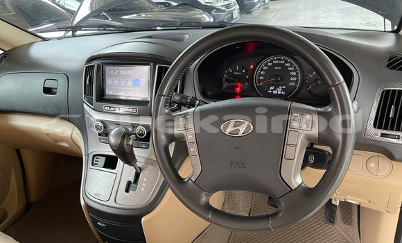 ซื้อ รถมือสอง Hyundai H1 สีดำ รถยนต์ ใน %{เมือง} ใน นนทบุรี ซื้อ รถมือสอง Hyundai H1 สีดำ รถยนต์ ใน %{เมือง} ใน นนทบุรี