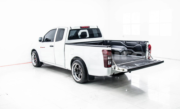 ซื้อ รถมือสอง Isuzu D-Max ขาว รถยนต์ ใน %{เมือง} ใน กรุงเทพมหานคร ซื้อ รถมือสอง Isuzu D-Max ขาว รถยนต์ ใน %{เมือง} ใน กรุงเทพมหานคร