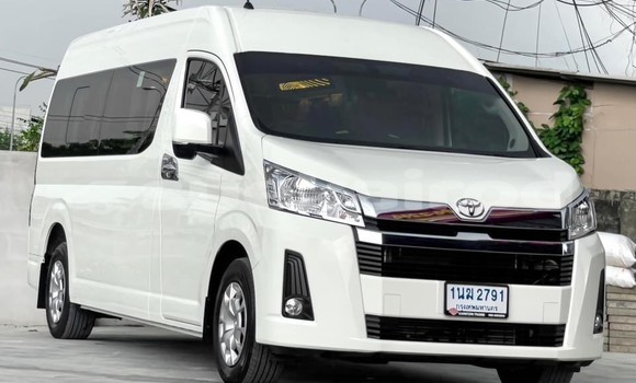 Buy Used Toyota Commuter White Car in Nonthaburi in Nonthaburi Buy Used Toyota Commuter White Car in Nonthaburi in Nonthaburi