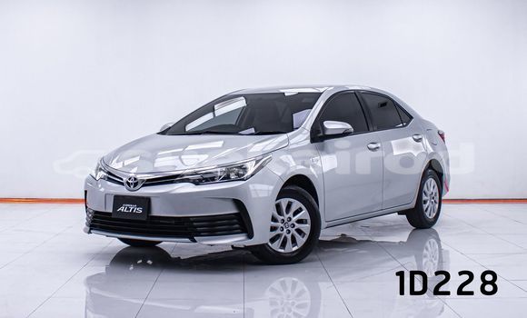 ซื้อ รถมือสอง Toyota Altis อื่น ๆ รถยนต์ ใน %{เมือง} ใน กรุงเทพมหานคร