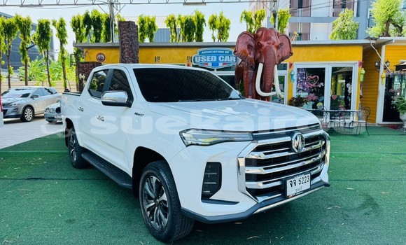 Buy Used MG 5 White Car in Bangkok in Bangkok Buy Used MG 5 White Car in Bangkok in Bangkok