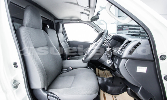 Buy Used Toyota Hiace White Car in Bangkok in Bangkok Buy Used Toyota Hiace White Car in Bangkok in Bangkok