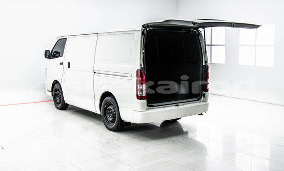 Buy Used Toyota Hiace White Car in Bangkok in Bangkok Buy Used Toyota Hiace White Car in Bangkok in Bangkok