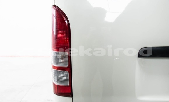 ซื้อ รถมือสอง Toyota Hiace ขาว รถยนต์ ใน %{เมือง} ใน นนทบุรี ซื้อ รถมือสอง Toyota Hiace ขาว รถยนต์ ใน %{เมือง} ใน นนทบุรี