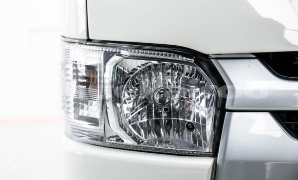 ซื้อ รถมือสอง Toyota Hiace ขาว รถยนต์ ใน %{เมือง} ใน นนทบุรี ซื้อ รถมือสอง Toyota Hiace ขาว รถยนต์ ใน %{เมือง} ใน นนทบุรี