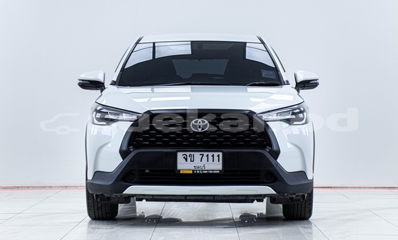 Buy Used Toyota Corolla Cross White Car in Nonthaburi in Nonthaburi Buy Used Toyota Corolla Cross White Car in Nonthaburi in Nonthaburi