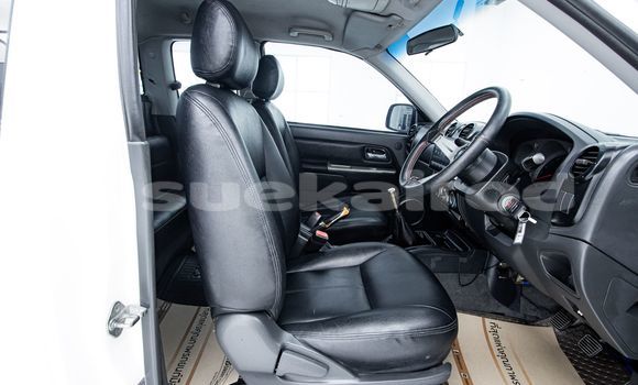 Buy Used Isuzu D-Max White Car in Bangkok in Bangkok Buy Used Isuzu D-Max White Car in Bangkok in Bangkok