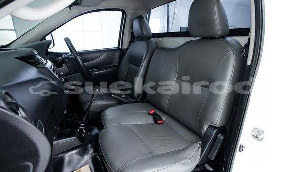 Buy Used Nissan NP 300 White Car in Bangkok in Bangkok Buy Used Nissan NP 300 White Car in Bangkok in Bangkok