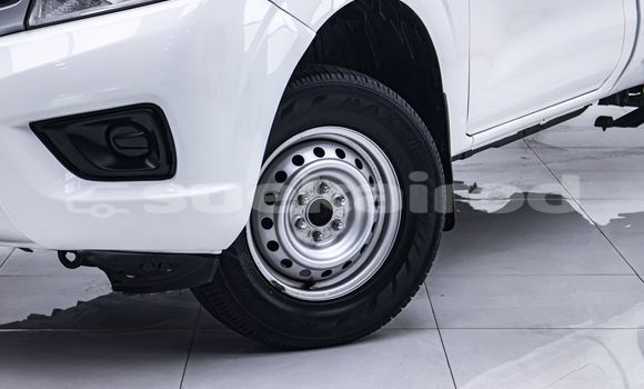 Buy Used Nissan NP 300 White Car in Bangkok in Bangkok Buy Used Nissan NP 300 White Car in Bangkok in Bangkok