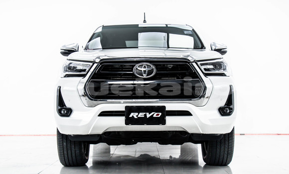 Buy Used Toyota Hiluxe Revo White Car in Bangkok in Bangkok Buy Used Toyota Hiluxe Revo White Car in Bangkok in Bangkok