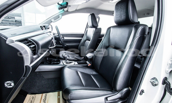 Buy Used Toyota Hiluxe Revo White Car in Bangkok in Bangkok Buy Used Toyota Hiluxe Revo White Car in Bangkok in Bangkok