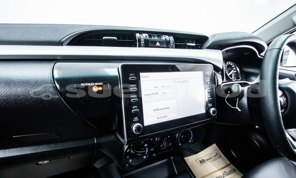 Buy Used Toyota Hiluxe Revo White Car in Bangkok in Bangkok Buy Used Toyota Hiluxe Revo White Car in Bangkok in Bangkok