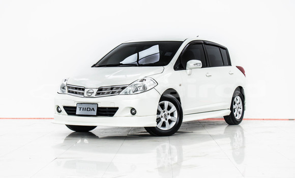 Buy Used Nissan Tiida White Car in Bangkok in Bangkok