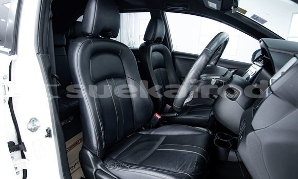 Buy Used Honda BR-V White Car in Bangkok in Bangkok Buy Used Honda BR-V White Car in Bangkok in Bangkok