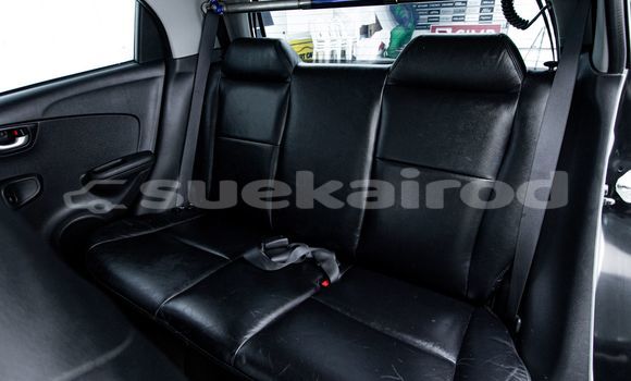 ซื้อ รถมือสอง Honda Brio สีดำ รถยนต์ ใน %{เมือง} ใน กรุงเทพมหานคร ซื้อ รถมือสอง Honda Brio สีดำ รถยนต์ ใน %{เมือง} ใน กรุงเทพมหานคร