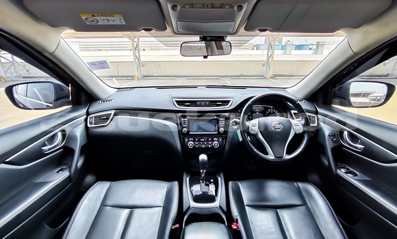 Buy Used Nissan XâTrail Red Car in Nonthaburi in Nonthaburi Buy Used Nissan XâTrail Red Car in Nonthaburi in Nonthaburi