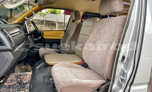 Buy Used Toyota Commuter Other Car in Nonthaburi in Nonthaburi Buy Used Toyota Commuter Other Car in Nonthaburi in Nonthaburi