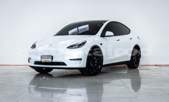 ซื้อ รถมือสอง Tesla Model X ขาว รถยนต์ ใน %{เมือง} ใน นนทบุรี