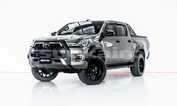 Buy Used Toyota Hiluxe Revo Brown Car in Bangkok in Bangkok Buy Used Toyota Hiluxe Revo Brown Car in Bangkok in Bangkok