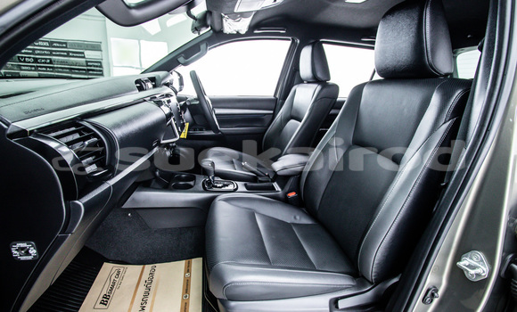 Buy Used Toyota Hiluxe Revo Brown Car in Bangkok in Bangkok Buy Used Toyota Hiluxe Revo Brown Car in Bangkok in Bangkok