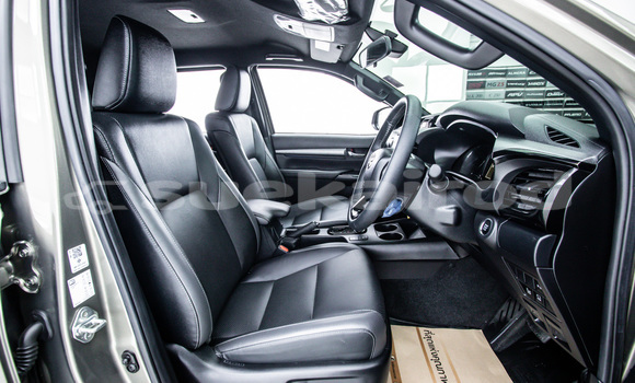 Buy Used Toyota Hiluxe Revo Brown Car in Bangkok in Bangkok Buy Used Toyota Hiluxe Revo Brown Car in Bangkok in Bangkok