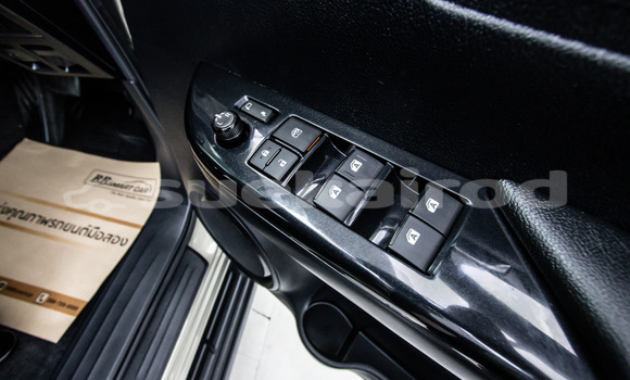 Buy Used Toyota Hiluxe Revo Brown Car in Bangkok in Bangkok Buy Used Toyota Hiluxe Revo Brown Car in Bangkok in Bangkok