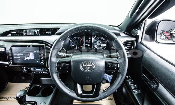 Buy Used Toyota Hiluxe Revo Brown Car in Bangkok in Bangkok Buy Used Toyota Hiluxe Revo Brown Car in Bangkok in Bangkok