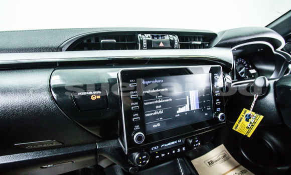 Buy Used Toyota Hiluxe Revo Brown Car in Bangkok in Bangkok Buy Used Toyota Hiluxe Revo Brown Car in Bangkok in Bangkok