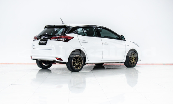 Buy Used Toyota Yaris Ativ White Car in Bangkok in Bangkok Buy Used Toyota Yaris Ativ White Car in Bangkok in Bangkok