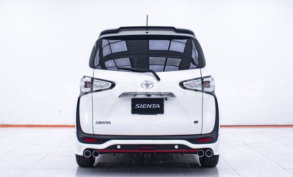 Buy Used Toyota Sienta White Car in Bangkok in Bangkok Buy Used Toyota Sienta White Car in Bangkok in Bangkok